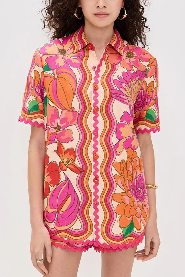 Ensemble chemise boutonnée à manches courtes et short ample à taille élastique avec imprimé unique Neima 