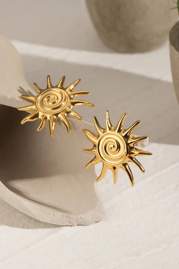 Fashionable and Creative Threaded Sun Earrings Gold one size