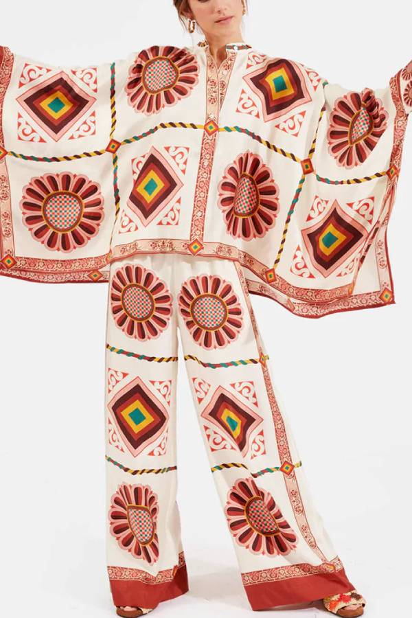 Fine Satin Floral Print Batwing Sleeve Pants Set - Off-white White One Size