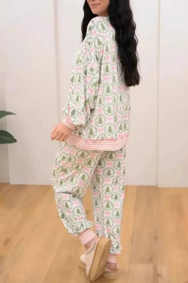 Women's Cute Holiday‑Print Pajama Set