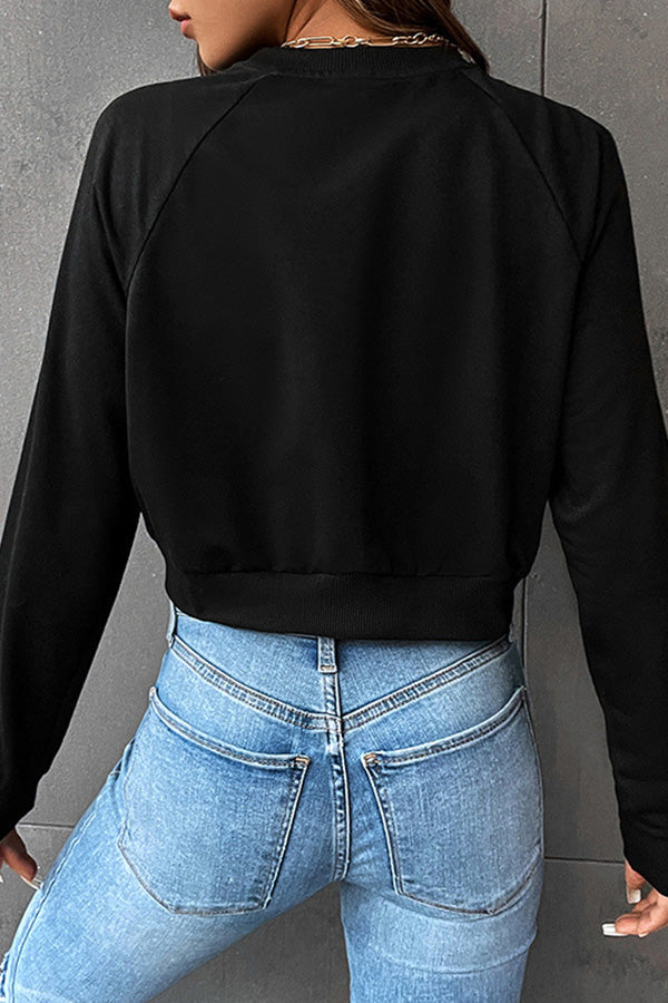 Short cropped round neck love sweatshirt