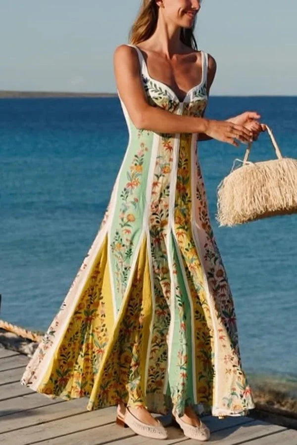 Delicate Forest – Maxikleid mit einzigartigem Print und herzförmigem Ausschnitt