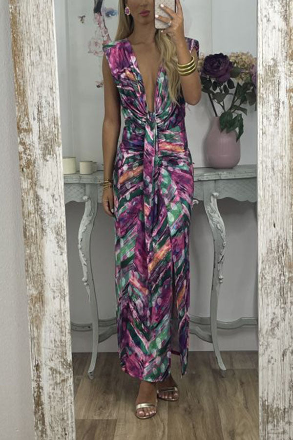 ORIANA BUGANVILLA Deep v-neck sleeveless fitted dress 2