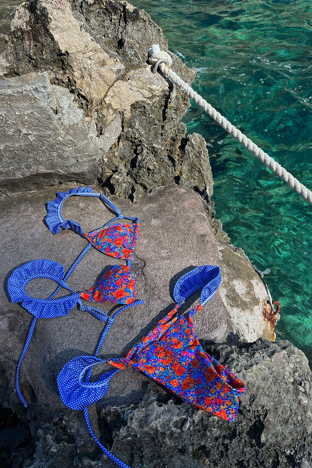 Floral Print Ruffled Tie-Back Triangle Bikini Set - Blue