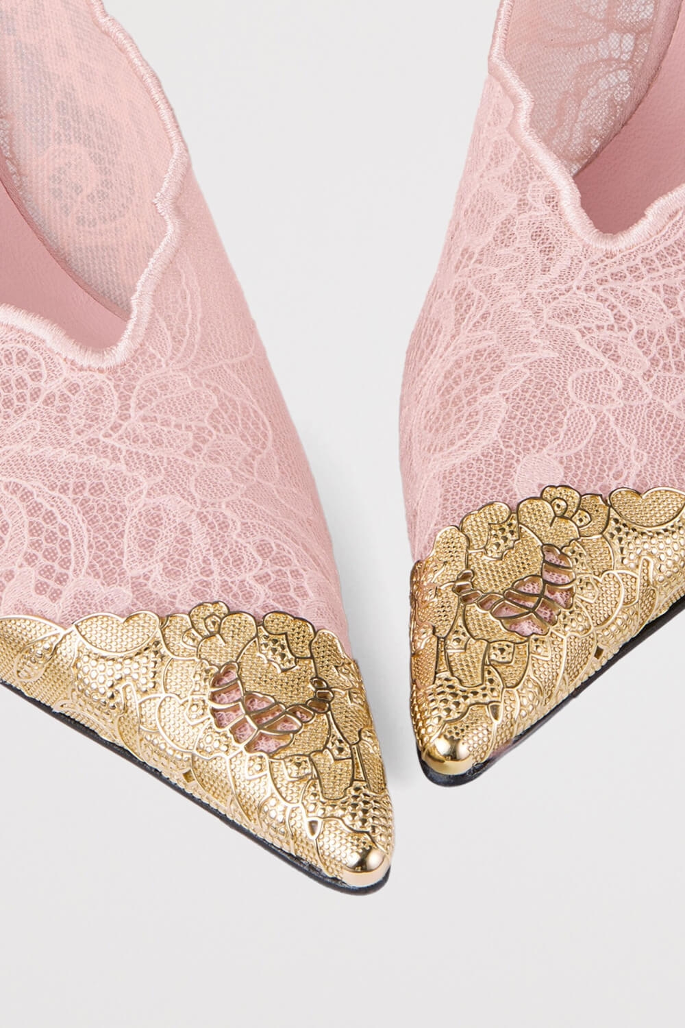 Lace Pointed Toe Stiletto Heeled Pumps