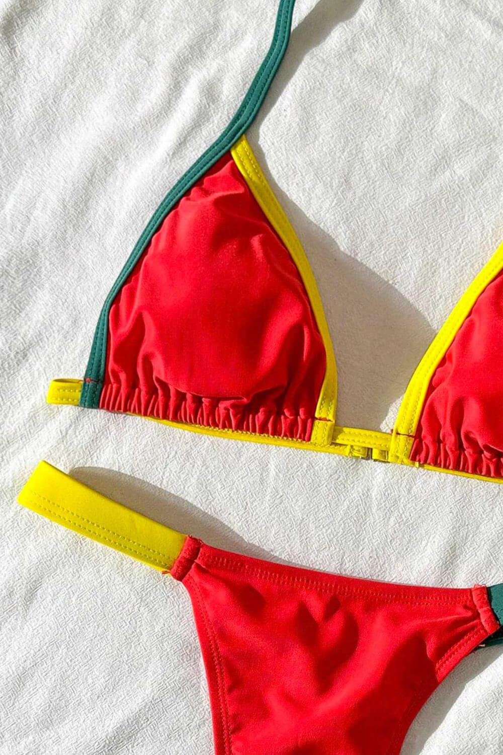 Contrast Trim Color Blocking Halter Triangle Bikini Set