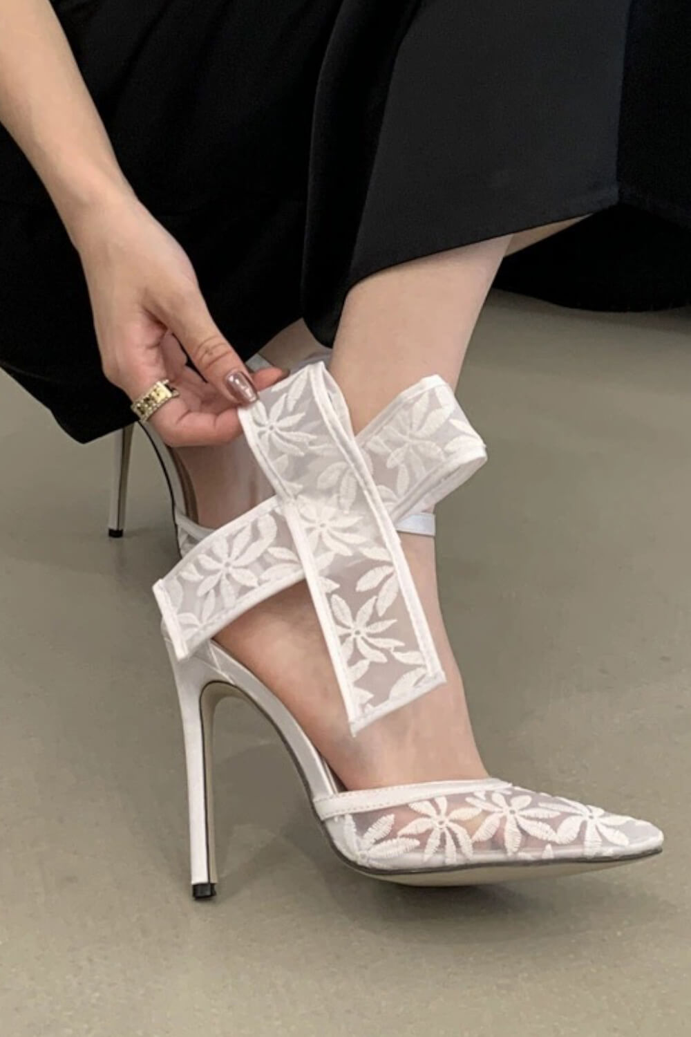 Lace Bow Detail Pointed Toe Stiletto Heel Pumps