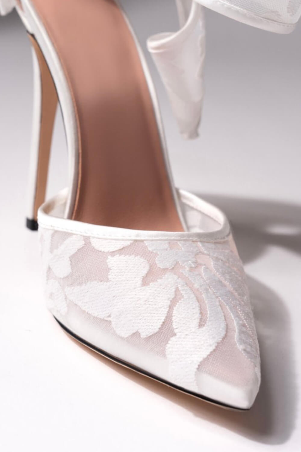 Lace Bow Detail Pointed Toe Stiletto Heel Pumps