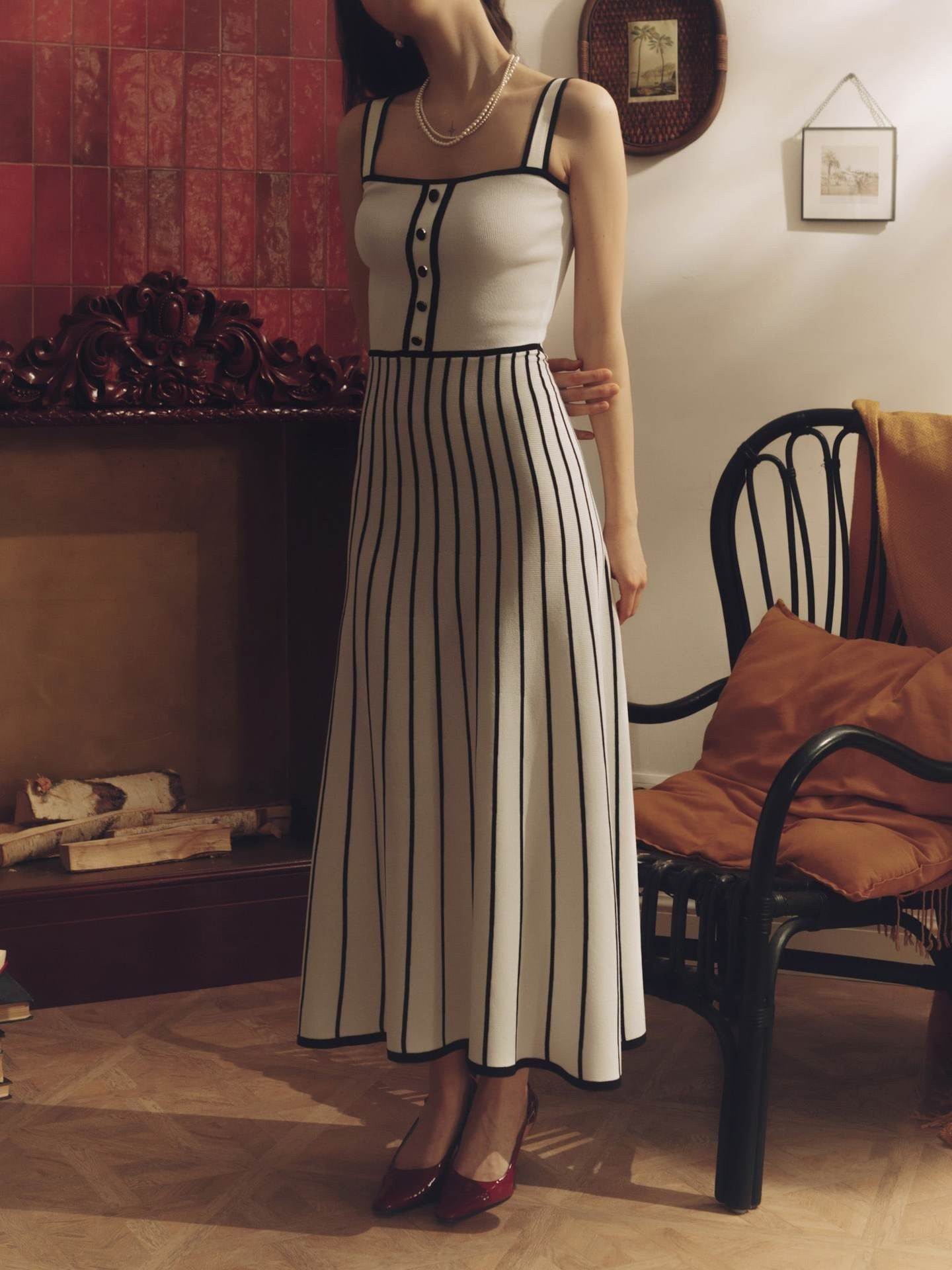 Vintage Straps-Midikleid mit Kontraststreifen und Strick