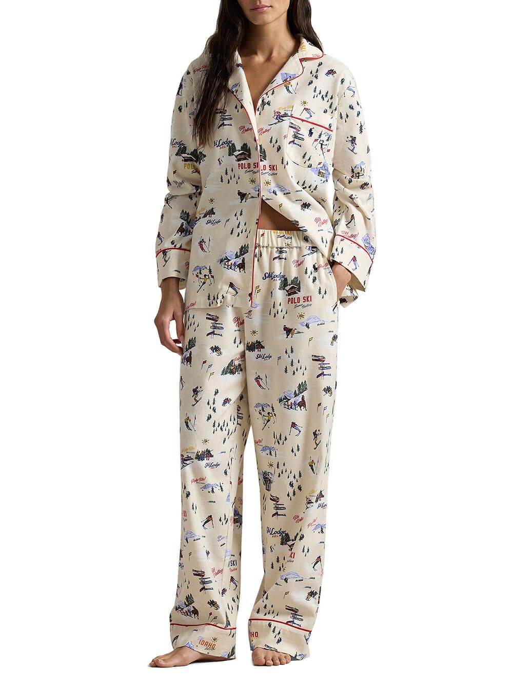 Klassisches Pyjama-Set mit Baum-Skihang-Print