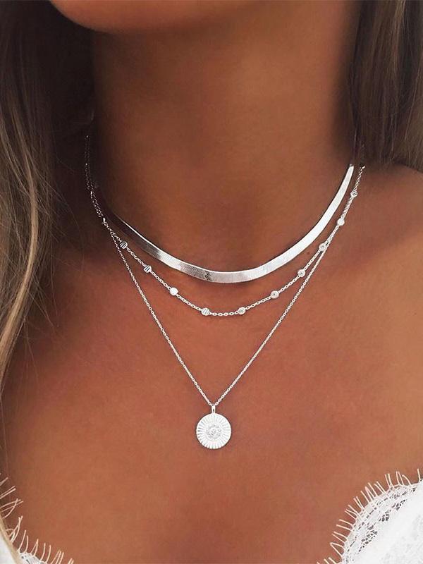 Collier pendentif multicouche à la mode