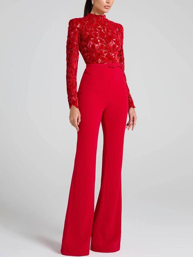 Eleganter ausgestellter Jumpsuit mit Spitzeneinsatz