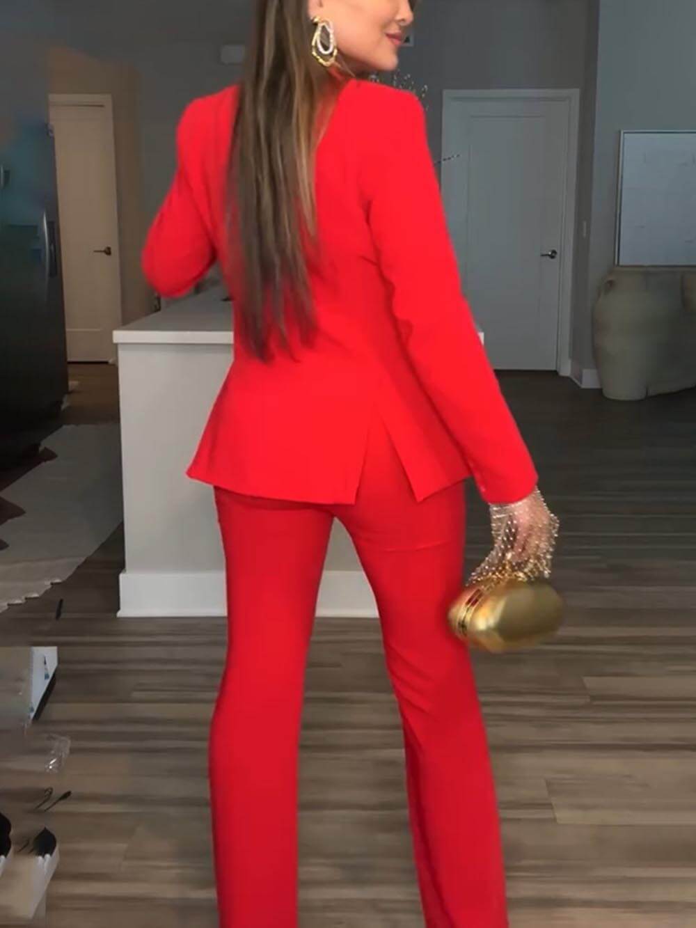 Einzigartiges Set aus Blazer mit einem Revers und elastischer Taille mit Taschen und gerader Anzughose