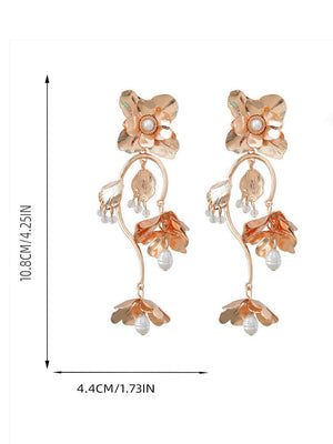 Übergroße Tropfenohrringe mit Blumen und Perlen