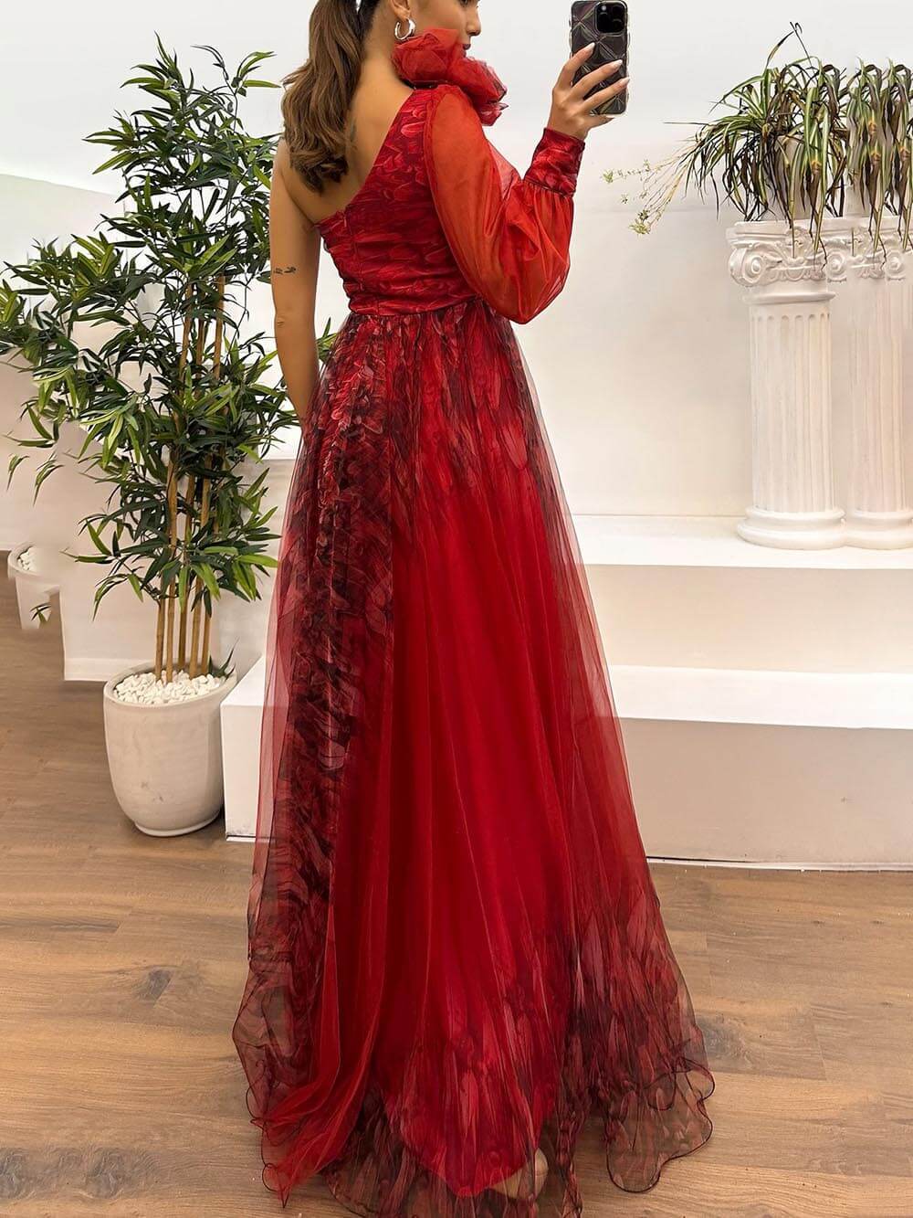 Exquisites, lässiges, schulterfreies Maxikleid mit Netzdruck