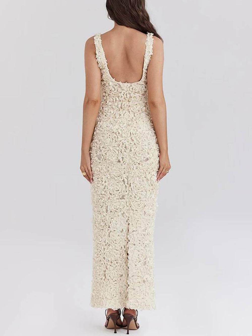 Elegantes Abendkleid mit tiefem V-Ausschnitt und Blumenapplikation