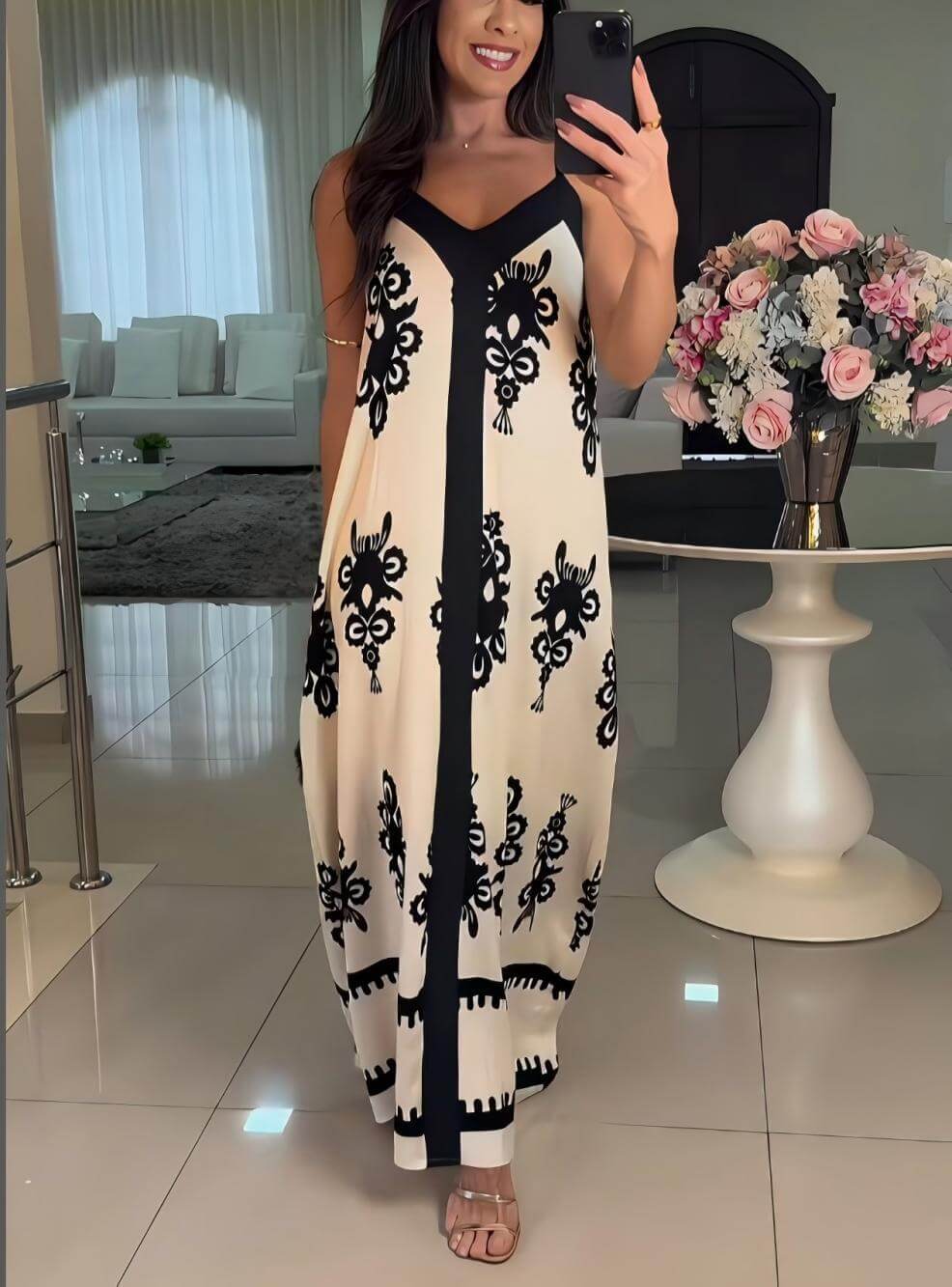 Elegantes, lockeres Maxikleid mit Patchwork-Muster im Ethno-Muster-Print