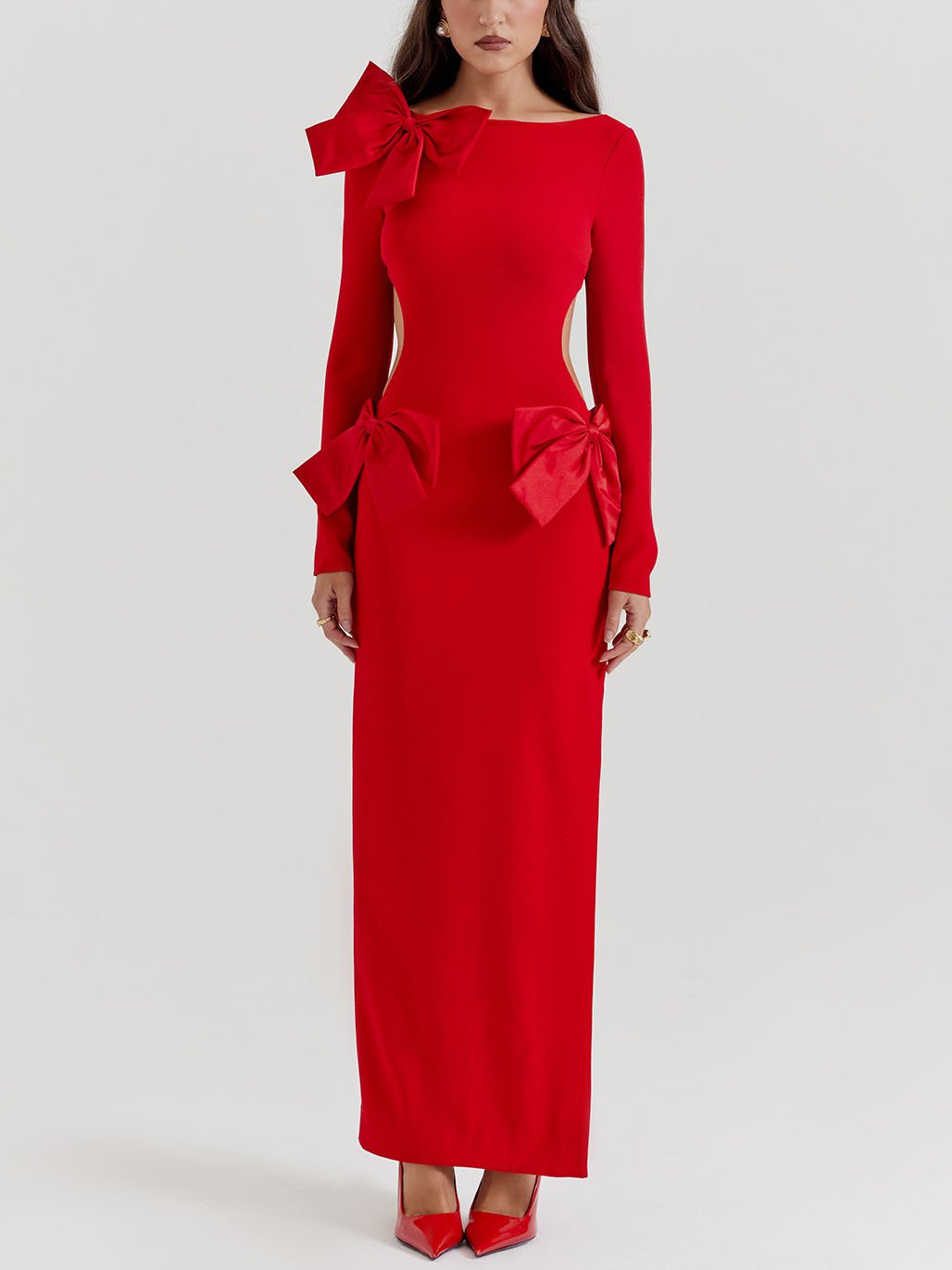 Elegantes Maxikleid mit roter Schleife