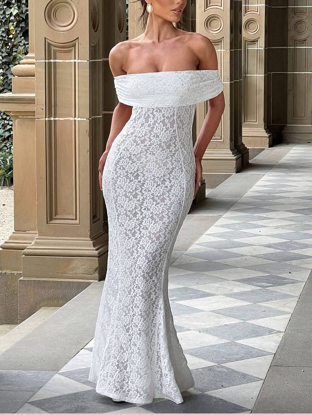 Elegantes, sexy Maxikleid mit Fischschwanz und Blumenspitze