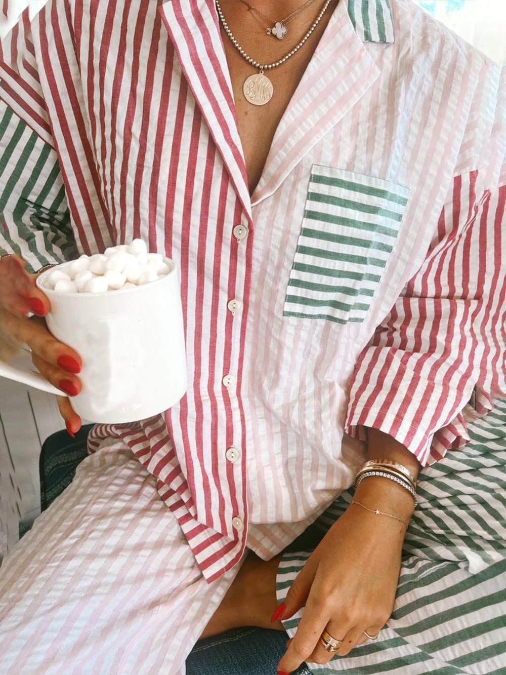 Einzigartiges Pyjama-Set mit Farbblock-Streifenmuster