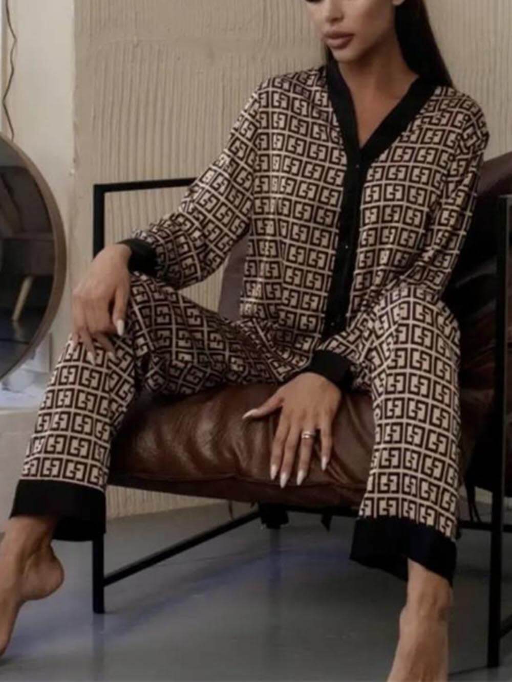 Ensemble pyjama et vêtements d'intérieur à imprimé patchwork écossais exquis