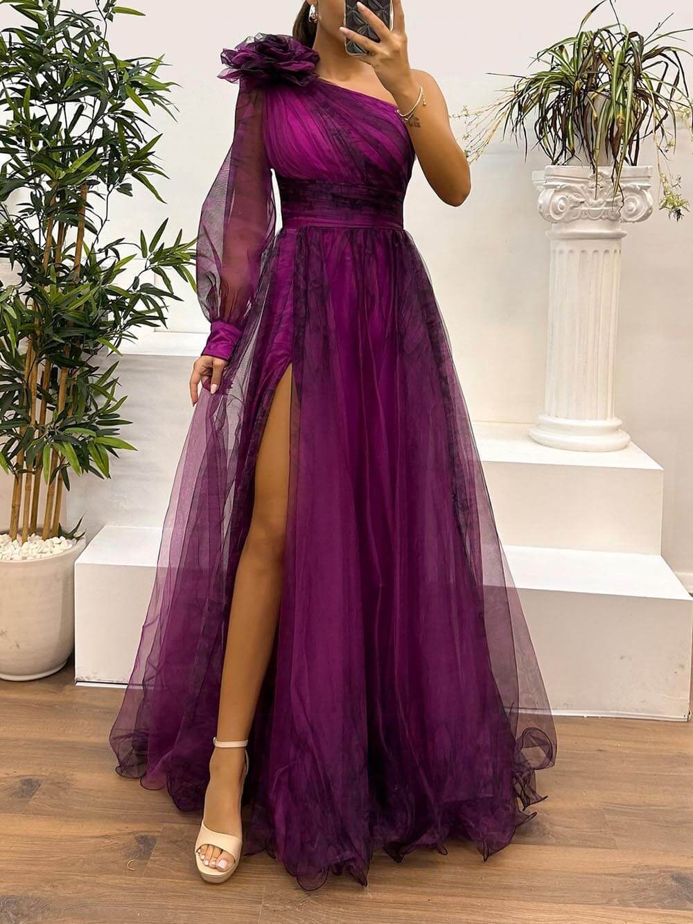 Exquisites, lässiges, schulterfreies Maxikleid mit Netzdruck