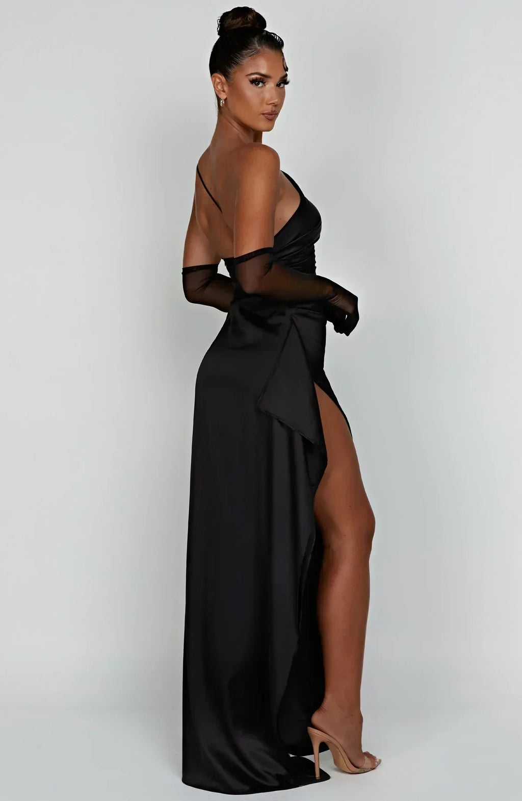 Seravelle | Contour Flow Maxi Dress