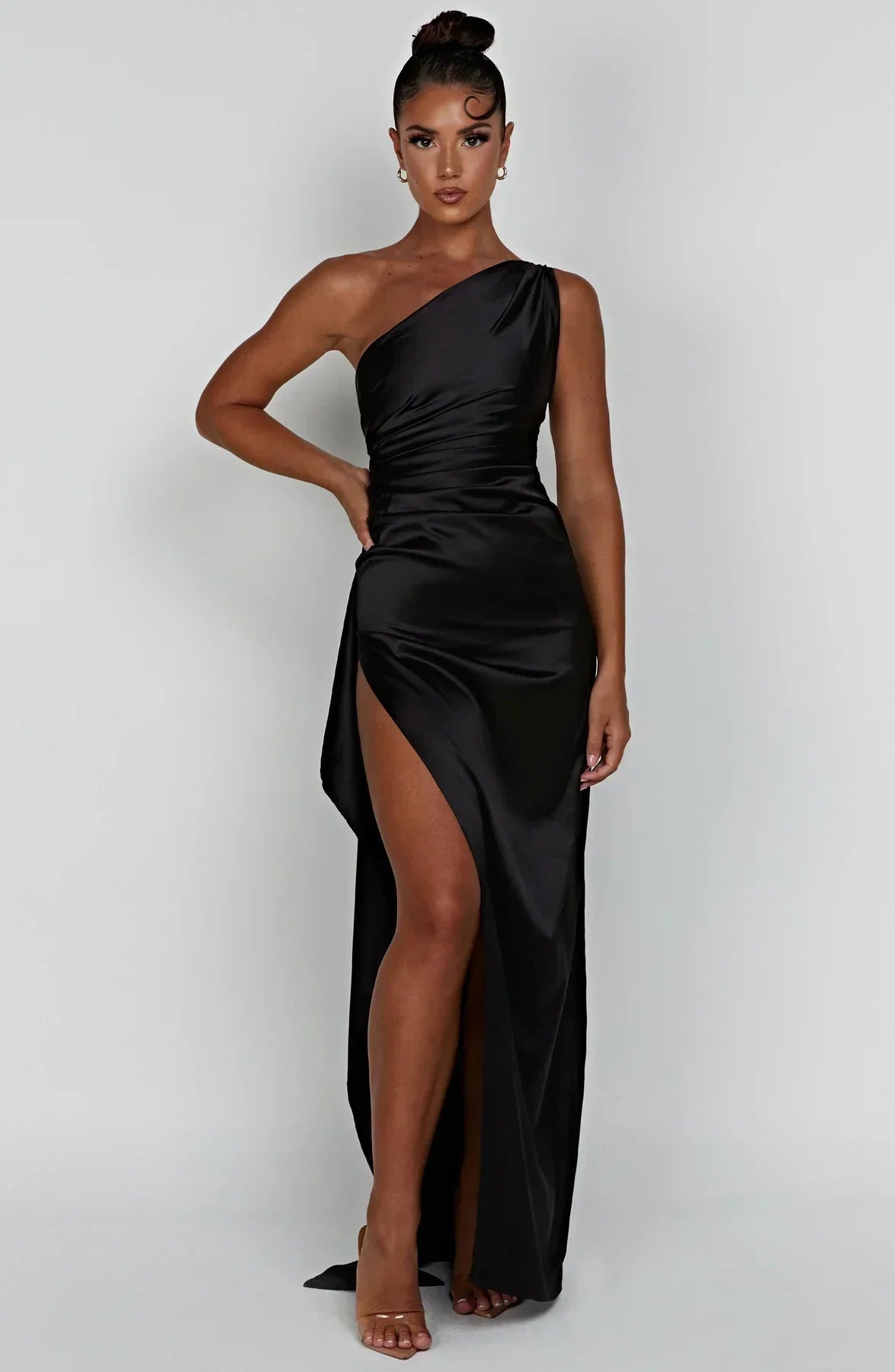 Seravelle | Contour Flow Maxi Dress