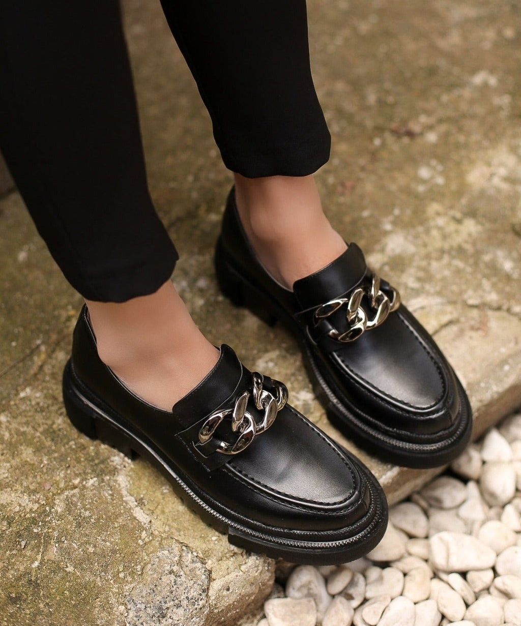 NELLY LEATHER LOAFERS Black