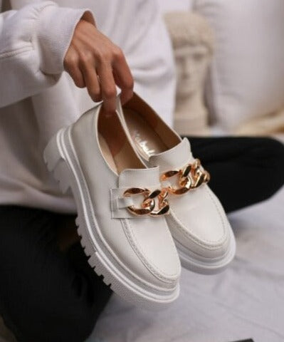 NELLY LEATHER LOAFERS White