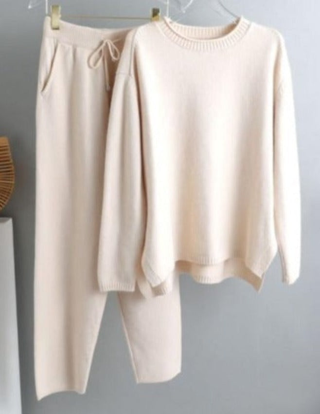 CARROT SET o-neck ivory One Size