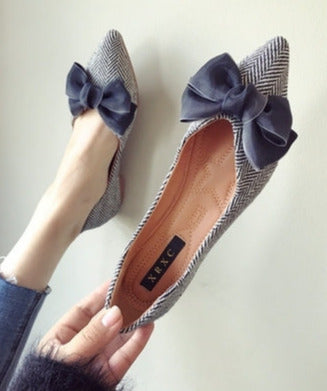 SABRINA SHOES Black with bow