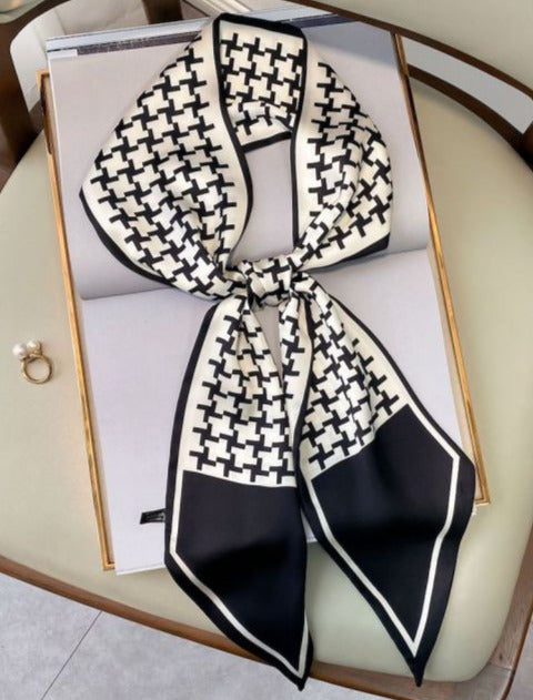 LAYLA SILKY SCARF Black and White 150x15cm