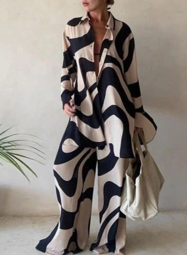 JANNET SUIT Black