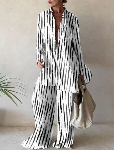 JANNET SUIT White