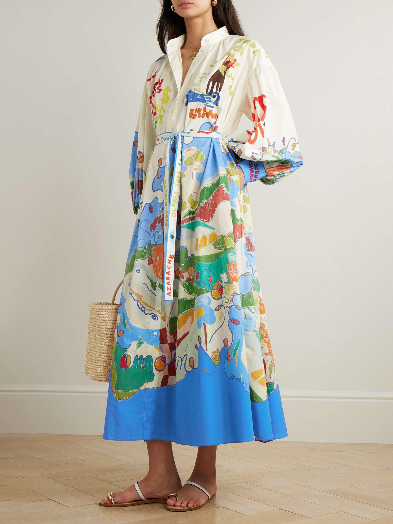 Robe longue style chemise à imprimé unique peint sur l'île